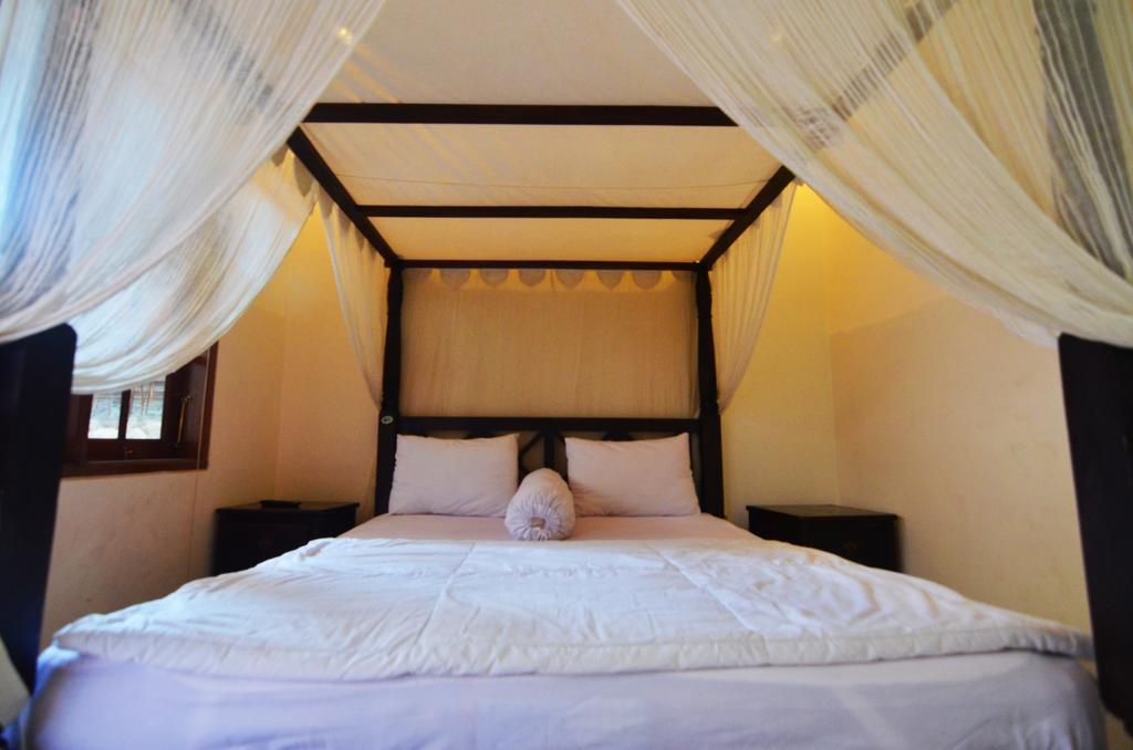 Lori Beach Inn Seminyak  Bagian luar foto